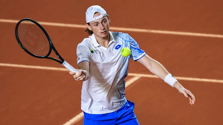 Ignacio Buse sigue en carrera en el Rio Open.