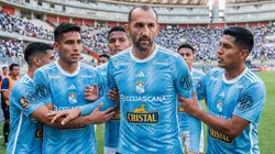 Hernán Barcos con camiseta de Sporting Cristal.