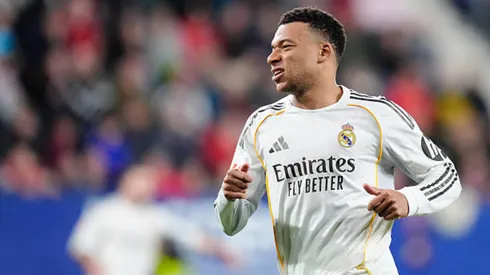 Kylian Mbappé no juega contra Benfica en UEFA Champions League.