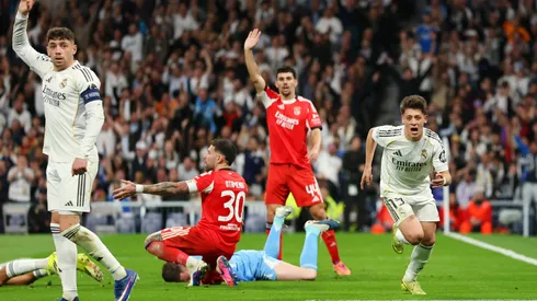 Arda Güler festejaba su gol para lo que era el 2-1 del Real Madrid ante Benfica.
