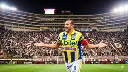 Hernán Barcos con camiseta de FC Cajamarca.
