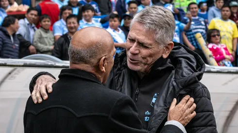 Paulo Autuori y Roberto Mosquera, entrenadores de Sporting Cristal y Sport Huancayo, respectivamente.