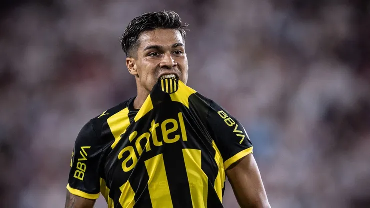 Matías Arezo, autor del gol de Peñarol ante Nacional.