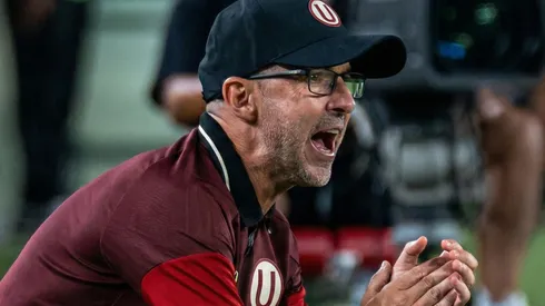 Javier Rabanal, en el partido entre Universitario y FC Cajamarca.