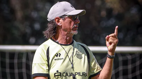 Ángel Comizzo en Atlético Grau.