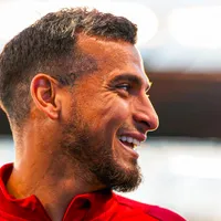 Trauco a una reunión de firmar por campeón peruano