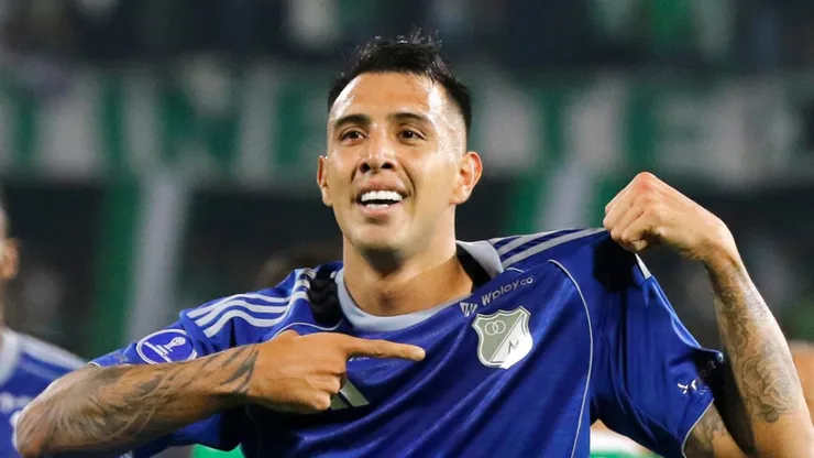 Rodrigo Contreras, figura indiscutida del partido con doblete de goles.