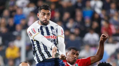 Juan Pablo Freytes cuestionado en Fluminense por su bajo rendimiento.