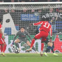 Luis Díaz se luce con tremenda asistencia frente al Atalanta por la Champions League