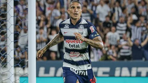 Paolo Guerrero celebra su gol contra Melgar en el Apertura 2026.