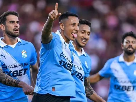 Hinchas de Cristal lo destruyen pese a seguir en la Copa