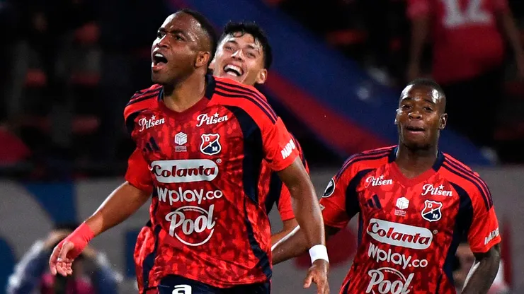 Medellín festejando un gol ante Juventud por la Libertadores.