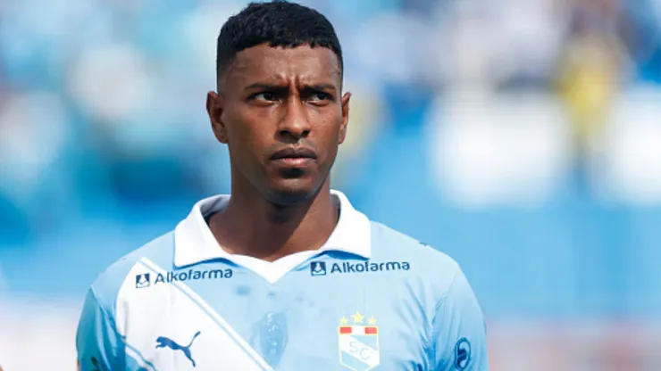Miguel Araujo, defensor de Sporting Cristal.
