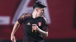 Felipe Chávez con la Selección Peruana.