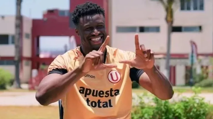 Sekou Gassama, delantero de Universitario.