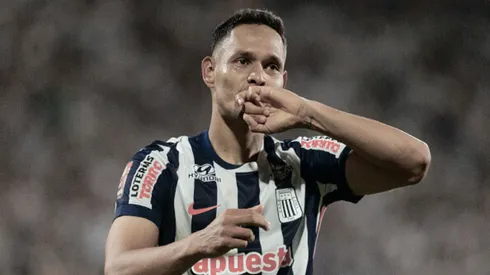 Renzo Garcés, defensor de Alianza Lima.