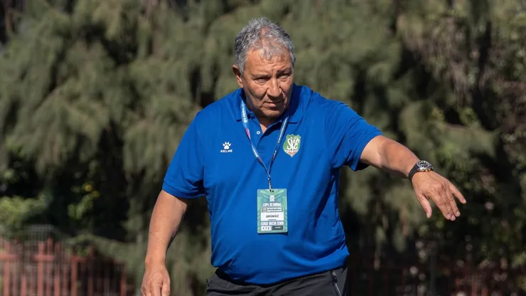 Henk ten Cate, entrenador de Surinam.