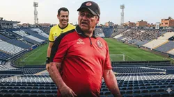 Carlos Bustos DT de UTC.