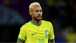 Neymar Jr. con camiseta de Brasil.