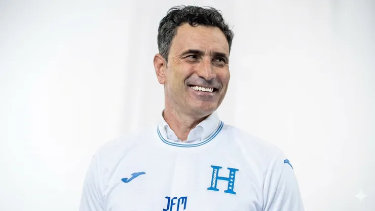 José Francisco Molina, entrenador de la Selección de Honduras.