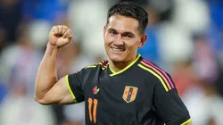 Jairo Vélez celebrando.