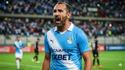 Hernán Barcos con camiseta de Sporting Cristal.