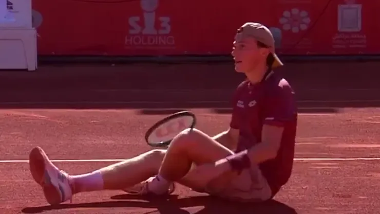 Ignacio Buse, tras uno de los puntos ante Camilo Ugo Carabelli.