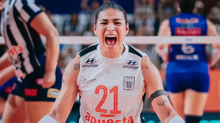 Esmeralda Sánchez celebrando.