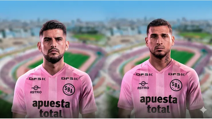 Carlos Zambrano y Miguel Trauco con camiseta de Sport Boys.