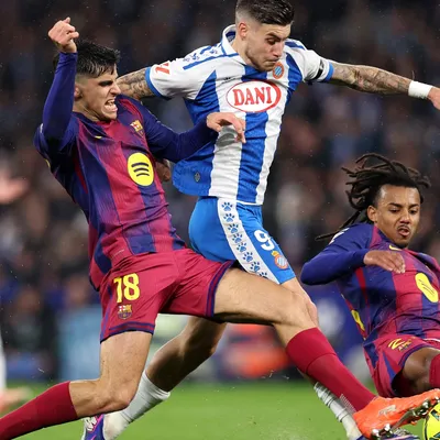 Pronósticos Barcelona vs Espanyol: los Blaugranas buscan sentenciar el Derbi