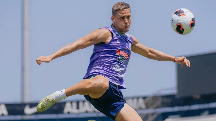 Federico Girotti en los entrenamientos de Alianza Lima.