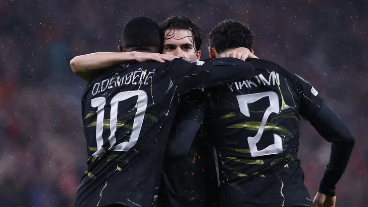 Jugadores de PSG celebrando hoy ante Liverpool.