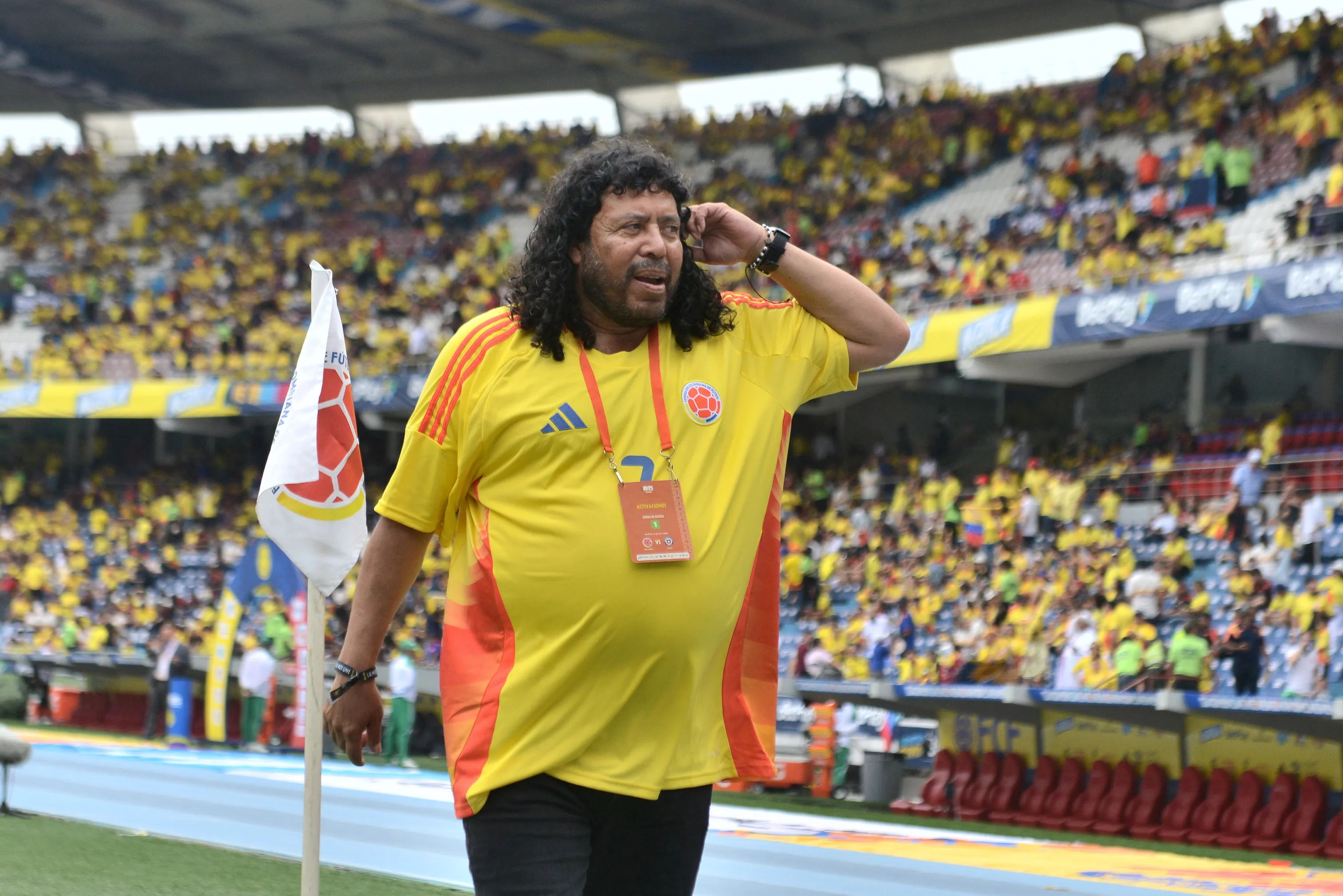 René Higuita ídolo del fútbol en Colombia en el Estadio Metropolitano de Barranquilla, Colombia. (Photo by Gabriel Aponte/Getty Images)