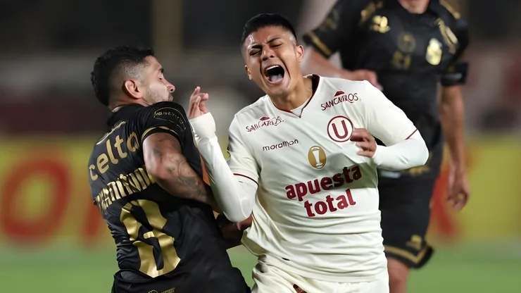 Jairo Concha en el partido entre Universitario vs. Coquimbo Unido.