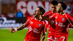 Hohberg festejando su gol en el Cienciano vs. Puerto Cabello por la Copa Sudamericana.