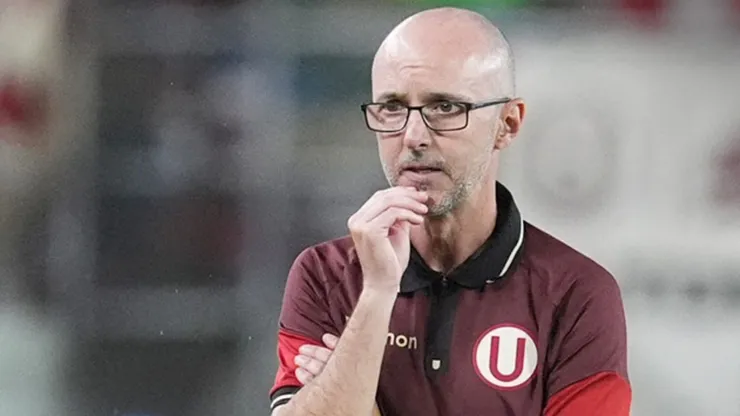 Javier Rabanal, DT de Universitario.
