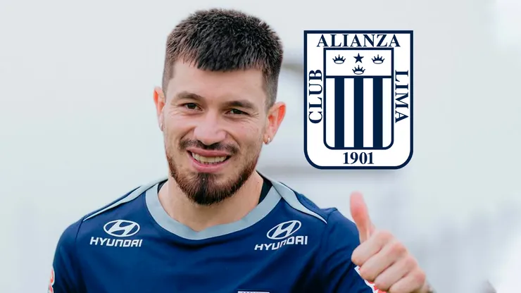 Alan Cantero con el escudo de Alianza Lima.