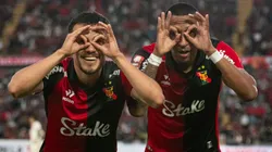 Jugadores de FBC Melgar celebrando hoy ante Universitario.