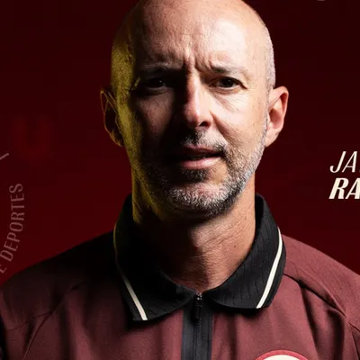 Universitario tomó la decisión más esperada con Javier Rabanal luego de perder ante Melgar