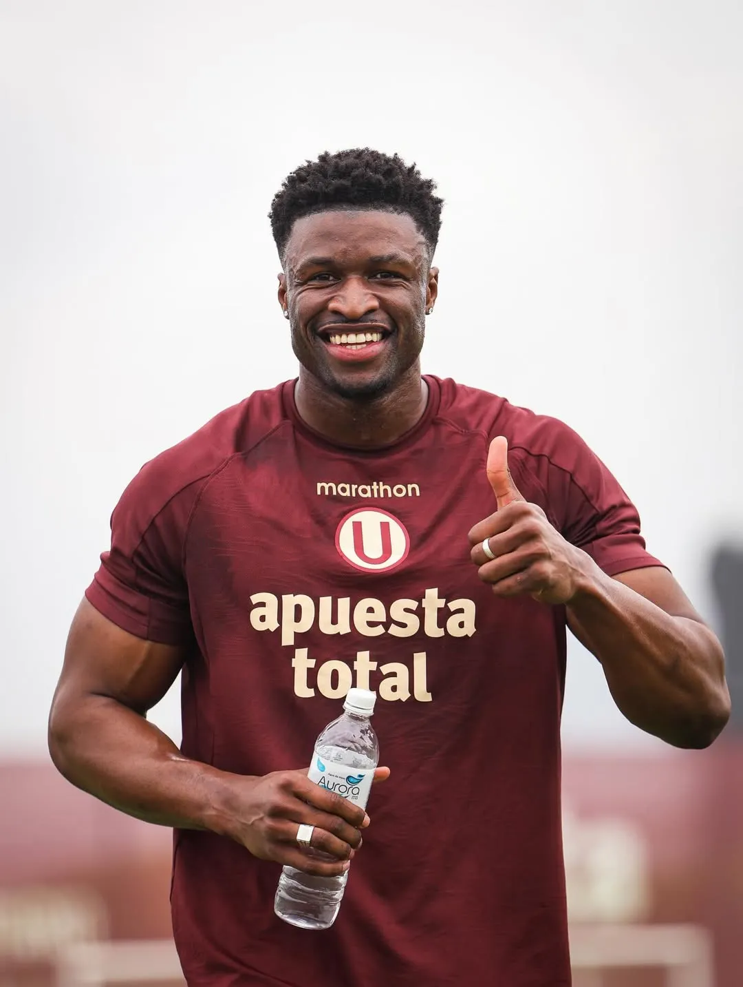 Sekou Gassama entrenando con Universitario. (Foto: Universitario)