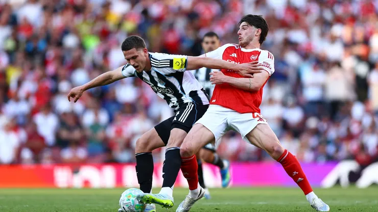 Arsenal y Newcastle disputaron un partido muy parejo.