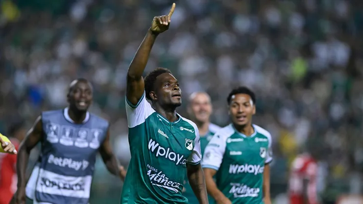 Jugadores de Deportivo Cali celebrando hoy ante América.