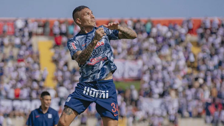 Paolo Guerrero, delantero de Alianza Lima.