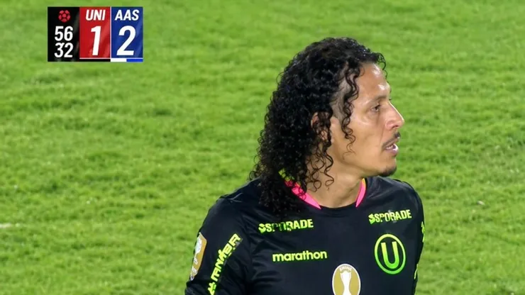 Williams Riveros, defensa de Universitario.