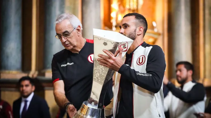 Jorge Fossati habló en Uruguay sobre Universitario tras la renuncia de Álvaro Barco.