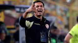 Jorge Araujo fue duramente criticado por los hinchas de Universitario.