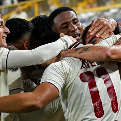 Crack de Universitario la rompió ante Nacional por Copa Libertadores y lo buscan gigantes