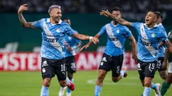 Jugadores de Sporting Cristal celebrando.
