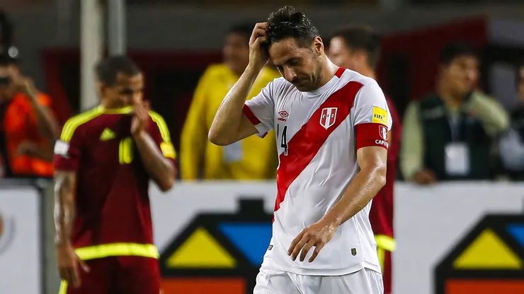 Claudio Pizarro durante el partido entre Perú vs. Venezuela por las Eliminatorias al Mundial Rusia 2018.
