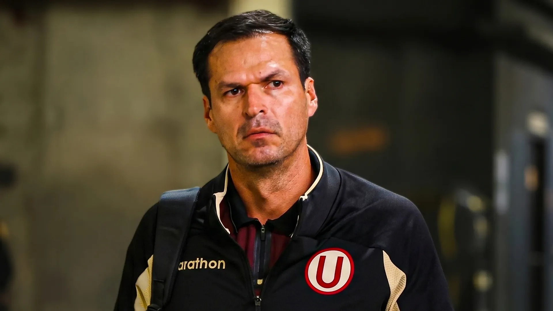 Jorge Araujo como entrenador interino de Universitario.